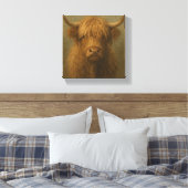 Highland Cow Portrait - Rustikales Bauernhaus Tier Leinwanddruck (Insitu (Schlafzimmer))