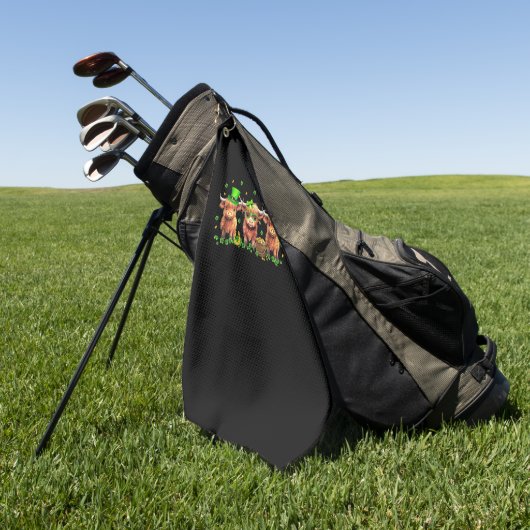 Highland Cow Print St Patricks Day Kleeblatt Irish Golfhandtuch (Gras)