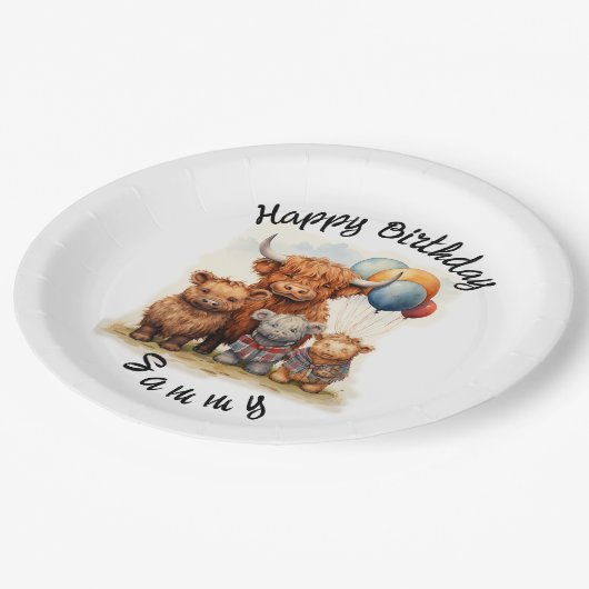 Highland Cow Scottish Birthday Teller, kundenspezi Pappteller (Schrägansicht)