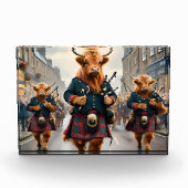 Highland Harmony: Bagpipe Highland Cow Band Fotoblock (Vorderseite)