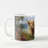 Highland-Kuh frisst Heu Kaffeetasse (Links)