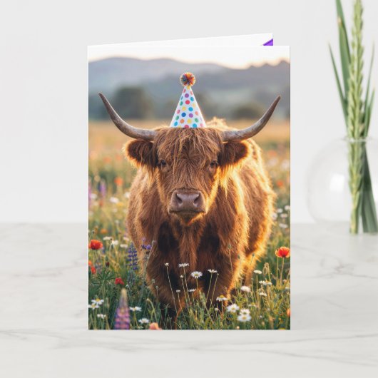 Highland-Kuh mit Geburtstagshut Karte (Vorderseite)