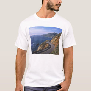 Highway 1 entlang der kalifornischen Küste nahe T-Shirt