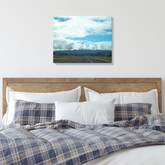 Highway 97 trifft Mount Shasta Leinwanddruck (Insitu (Schlafzimmer))