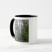 Hiker bewundert die Falls Branch Falls Tasse (Vorderseite Links)