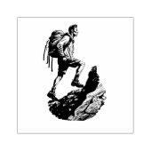 Hiker Scailing The Edge Of A Steep Mountain Gummistempel (Prägung)