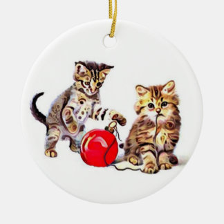 Hilfe, die hinunter den Baum nimmt Keramikornament