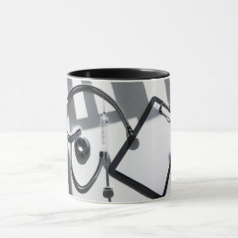 Hilfsmittel: Eine Hommage an Helfer Tasse