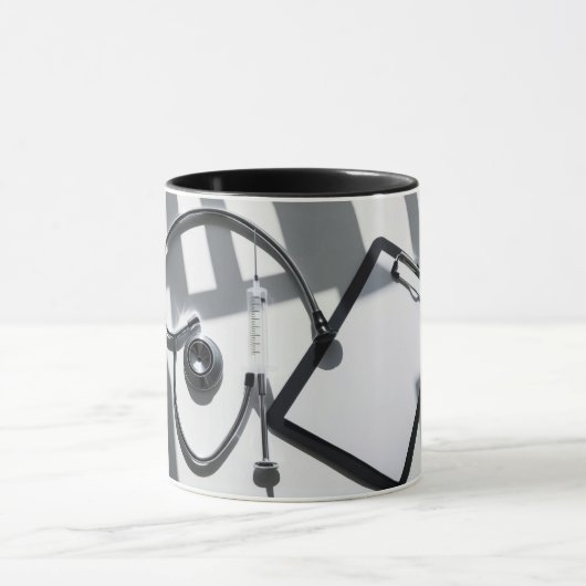 Hilfsmittel: Eine Hommage an Helfer Tasse (Zentrum)