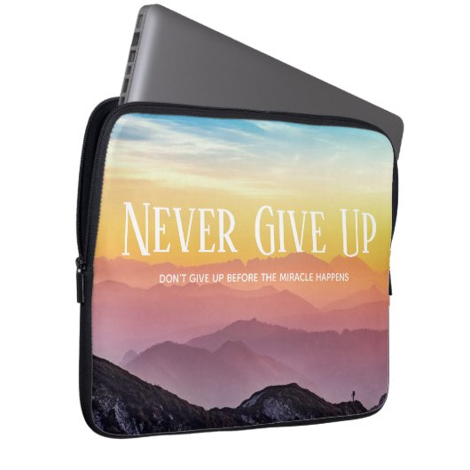 Hills Landschaft Regenbogenfarben Motivation Zitat Laptopschutzhülle (Vorne Rechts)