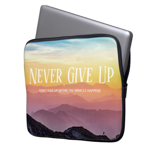 Hills Landschaft Regenbogenfarben Motivation Zitat Laptopschutzhülle (Vorderseite Links)