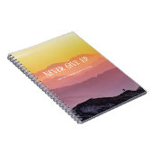 Hills Landschaft Regenbogenfarben Motivation Zitat Notizblock (Rechte Seite)