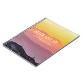 Hills Landschaft Regenbogenfarben Motivation Zitat Notizblock (Linke Seite)
