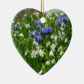 Hillside of Early Spring Flowers Landschaft Keramikornament (Rechts)