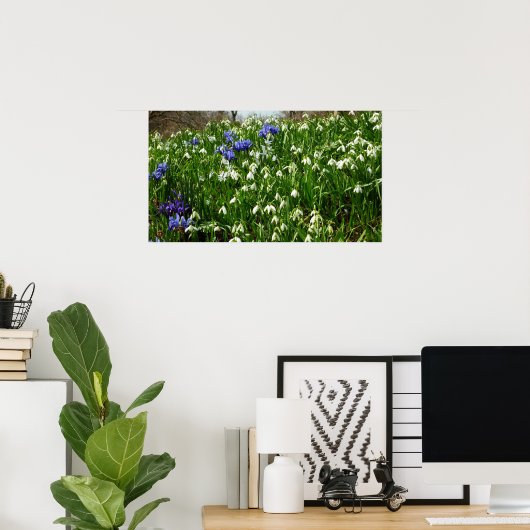Hillside of Early Spring Flowers Landschaft Poster (Heimbüro)