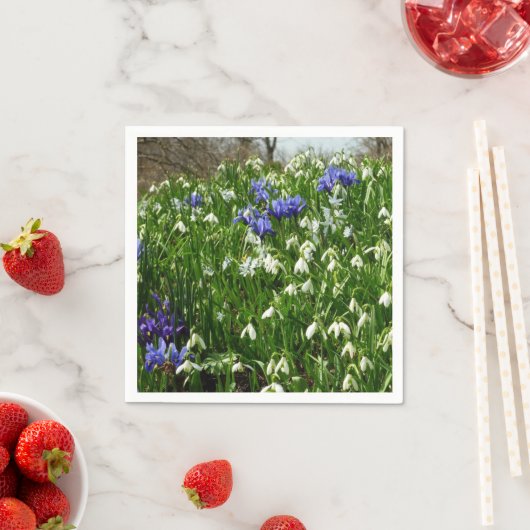 Hillside of Early Spring Flowers Landschaft Serviette (Beispiel)