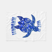 Hilo Hawaii Vacation Tribal Turtle Fleecedecke (Vorderseite (Horizontal))