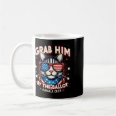Him by the Ballot Kamala 2024 Cat Lovers US Flag Kaffeetasse (Links)