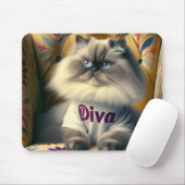 Himalayan Diva Cat auf einem Stuhl Mousepad (Mit Mouse)