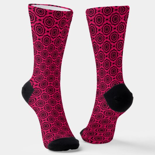 Himbeer-Schwarze-Blumen-Nahtloses-Muster Socken (Gewinkelt)