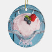Himbeercreme Nachtisch mit Minze und Fruchtsaft Keramik Ornament (Links)