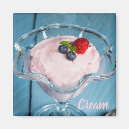 Himbeercreme Nachtisch mit Minze und Fruchtsaft Magnet (Vorne)