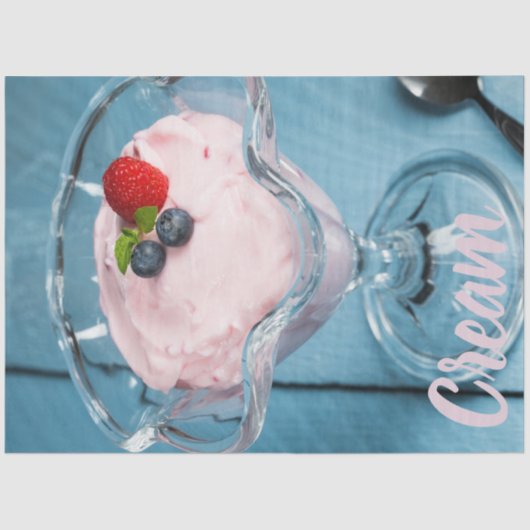 Himbeercreme Nachtisch mit Minze und Fruchtsaft Seidenpapier (Vorderseite)