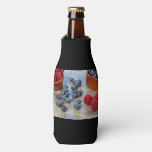 Himbeeren und Blaubeeren Flaschenkühler