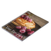 Himbeerpfannkuchen mit Ahornsirup Notizblock (Linke Seite)