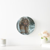 Himmel in den Augen: Engel des ruhigen Wunders Runde Wanduhr (Zuhause)