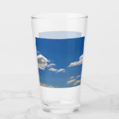 Himmel ist blau und weiße Wolken kommen vorbei Glas (Rückseite)