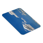 Himmel ist blau und weiße Wolken kommen vorbei Magnet (Rechte Seite)