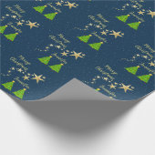 Himmel mit Sternen Weihnachtsbaum Frohe Weihnachts Geschenkpapier (Ecke)