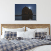 Himmel über dem Haystack Rock | Cannon Beach, Oreg Leinwanddruck (Insitu (Schlafzimmer))