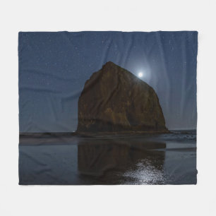 Himmel über Haystack Rock   Cannon Beach, Oregon Fleecedecke
