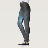 Himmelblauer Sternenexplosion Kosmisches Licht Leggings (Links)