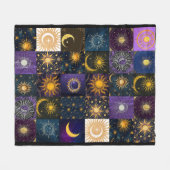 Himmels-Sonne-Mondphasen-Patchwork-Boho-Mystisch Fleecedecke (Vorderseite (Horizontal))