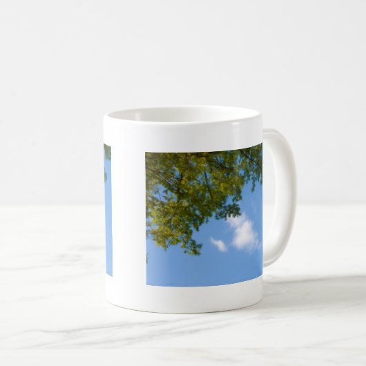 Himmelsansicht mit Baumspitze Kaffeetasse (VorderseiteRechts)
