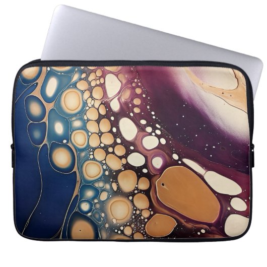 Himmelsfluid-Marmor in Mitternachtsgold Laptopschutzhülle (Vorderseite)