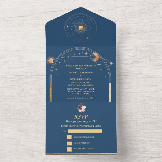 Himmelshochzeit in Burgundy Floral Night All In One Einladung (Innen Boden)