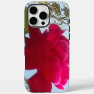 Himmlische Blüte Eine rote Rose gegen den blauen iPhone 16 Pro Max Hülle