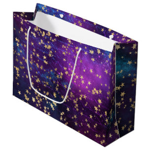 Himmlische goldene Sterne auf violettem Galaxiehin Große Geschenktüte