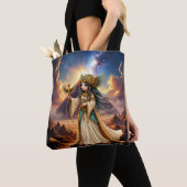 Himmlische Priesterin der goldenen Pyramide. Tasche (Von Nahem)
