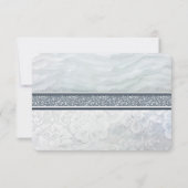 Himmlische weiße Ruffles & Spitzen Elegante RSVP-K RSVP Karte (Rückseite)