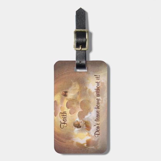 Himmlischer Glaube - verlassen Sie Zuhause nicht Gepäckanhänger (Vorderseite vertikal)