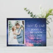 Himmlischer Sternenhimmel Galaxie Foto Romantik Save The Date (Stehend Vorderseite)