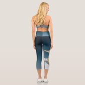 Himmlischer Wächter Capri Leggings (Rückseite)