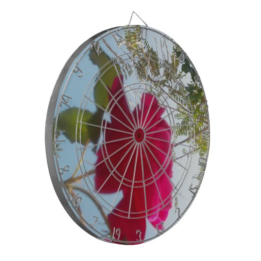 Himmlisches Blut: Eine Rose gegen den Himmel Dartscheibe (Vorderseite Links)