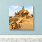 Hindutempel in Khajuraho Leinwanddruck (Insitu (Holzboden))