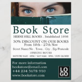 Hinter dem Buch stehende Frau, Buchspeicherwerbung Flyer (Vorne)